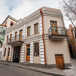 8 Apartotel On Meidan Apartment Tbilisi